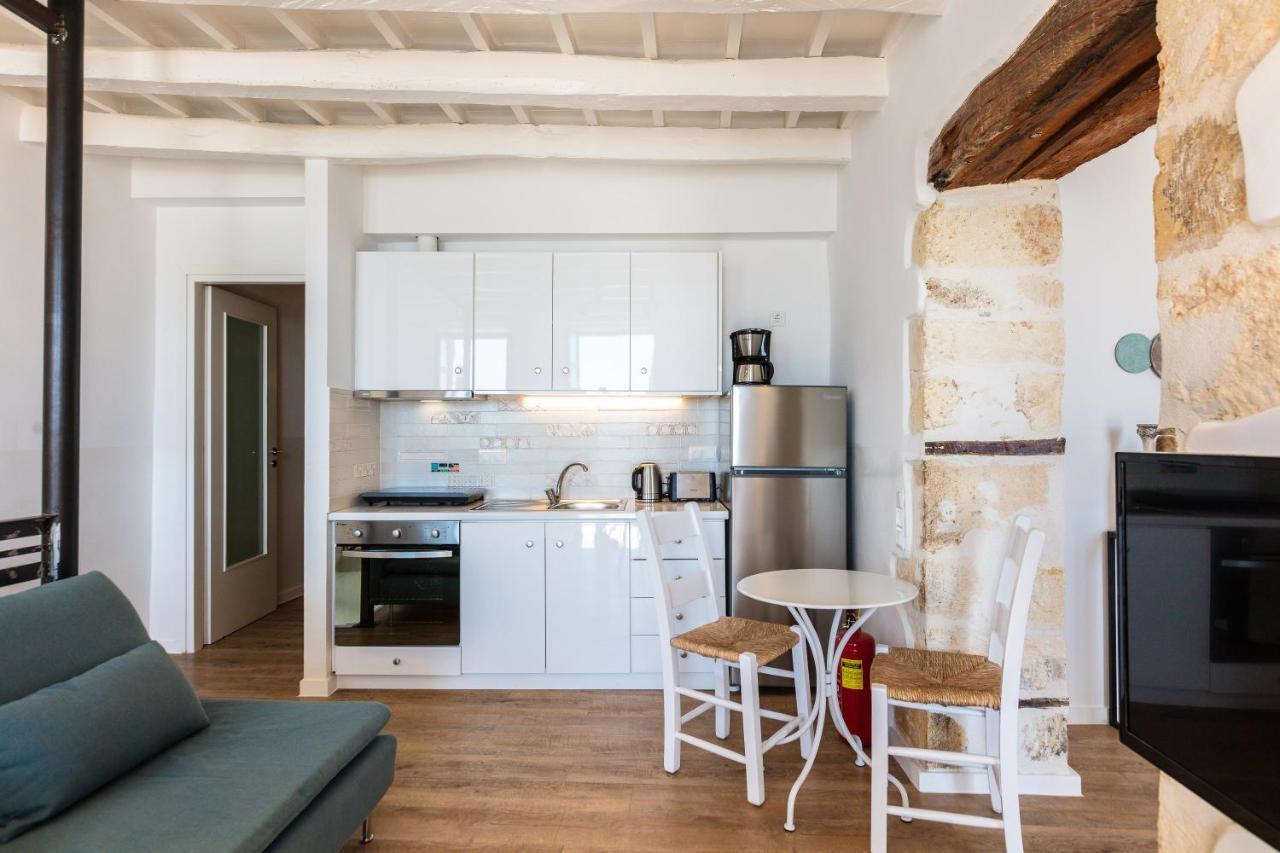 Anne Apartment, At The Venetian Port Of Rethimno! Exterior foto